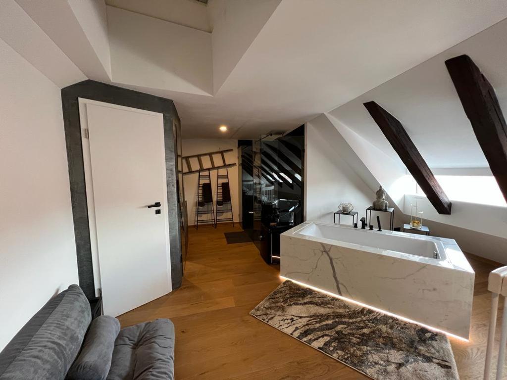 Unique Oldtown Apartment / Loft Nuremberg Exterior photo